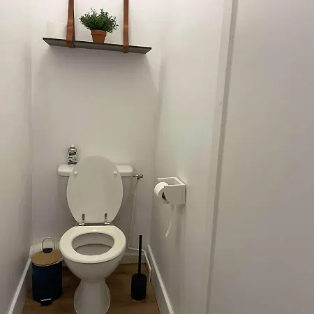 Cosy Avec Terrasse, Piscine Et Proche A - Fr-1-246-627 * La Rochelle (Charente-Maritime)